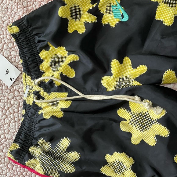 Nike nylon button down athletic pants - Picture 2 of 7